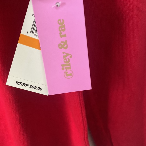 Riley & Rae women’s red sweater size small New with tags - Picture 4 of 4